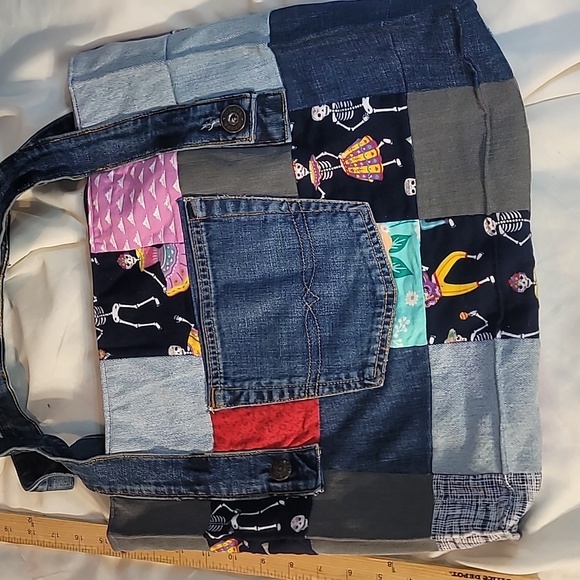 Extra large tote bag made from upcycled jeans - Picture 5 of 8